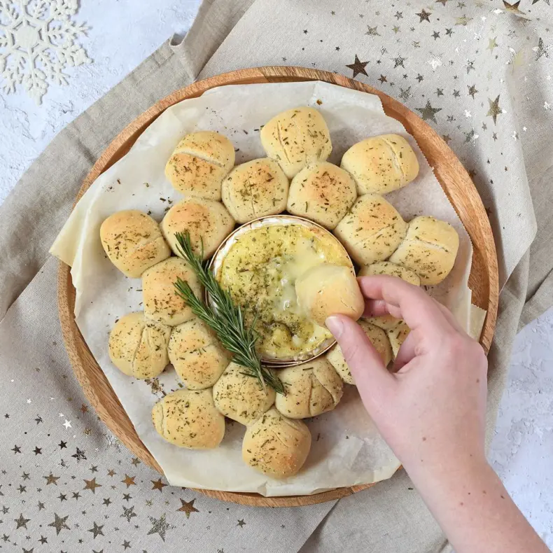 Broodkrans met camembert